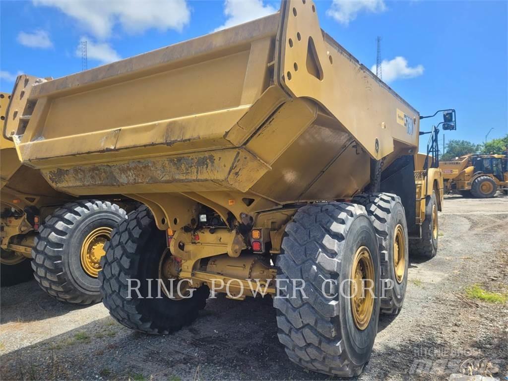 CAT 730TG Terrængående lastbiler