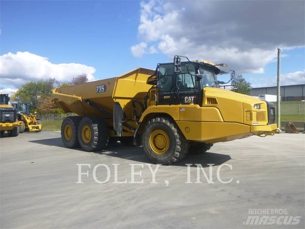 CAT 735-04 Terrængående lastbiler