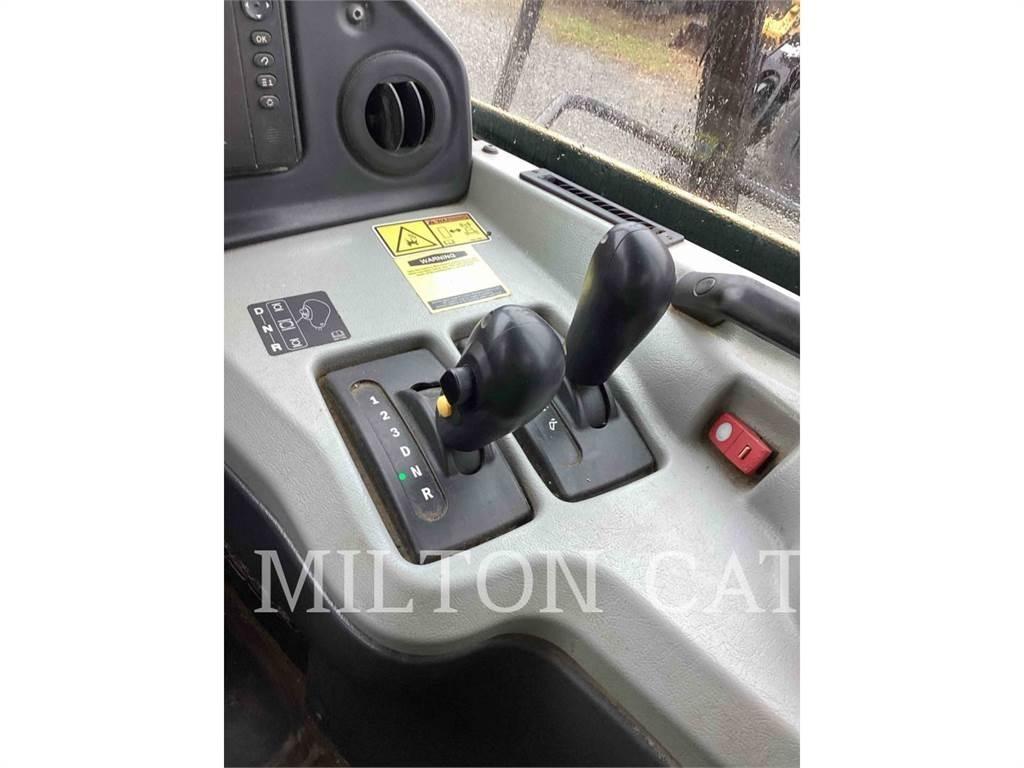 CAT 735C Terrængående lastbiler