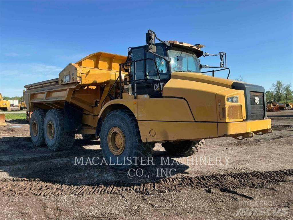 CAT 740 4EJ Terrængående lastbiler