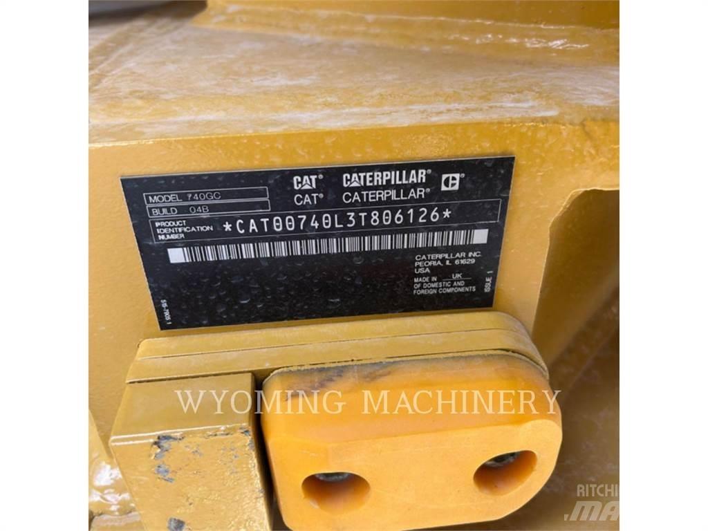 CAT 740 GC Terrængående lastbiler