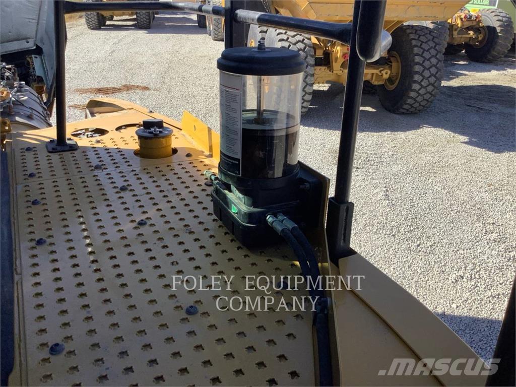 CAT 74004GC Terrængående lastbiler