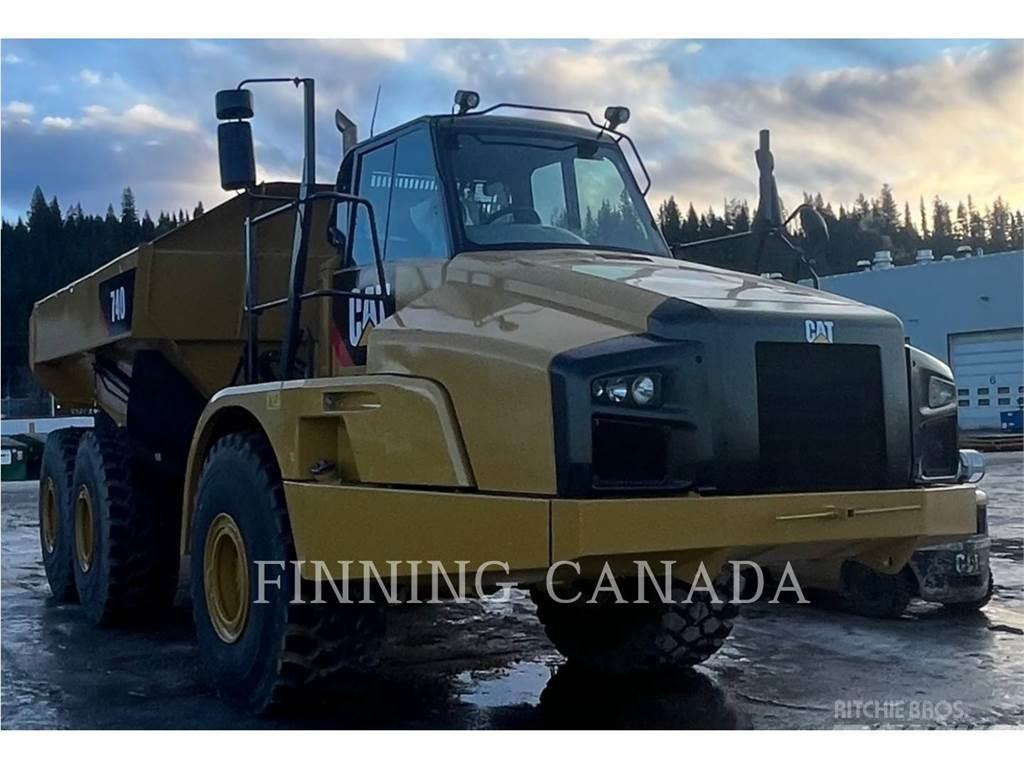 CAT 740B Terrængående lastbiler