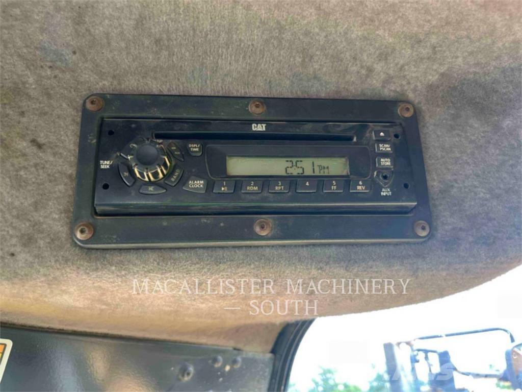 CAT 740B Terrængående lastbiler