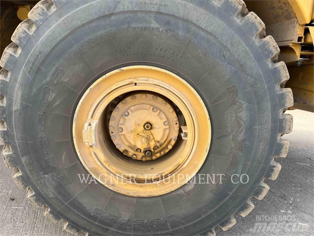 CAT 740B WT Tankvogne - vand