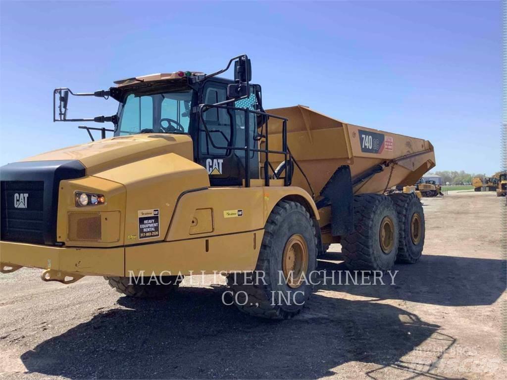 CAT 740GC Terrængående lastbiler