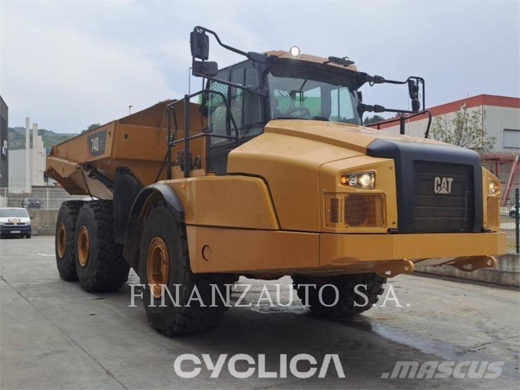CAT 740GC Terrængående lastbiler