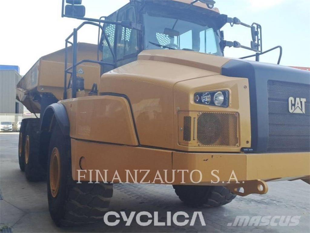 CAT 740GC Terrængående lastbiler