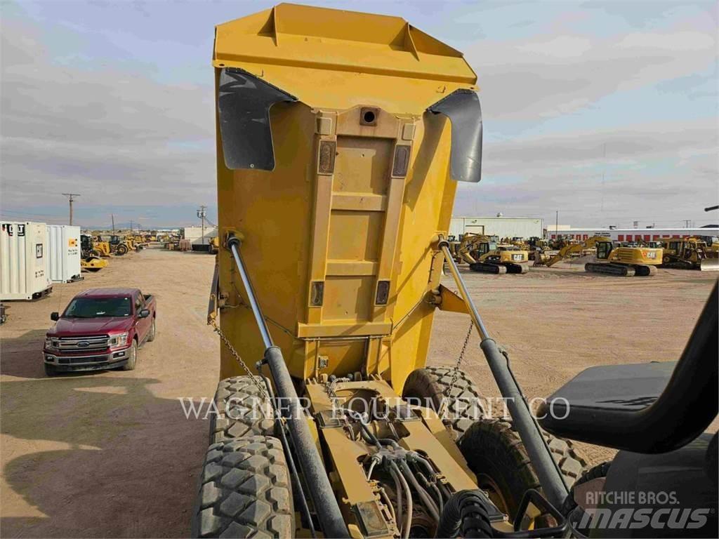 CAT 740GC Terrængående lastbiler