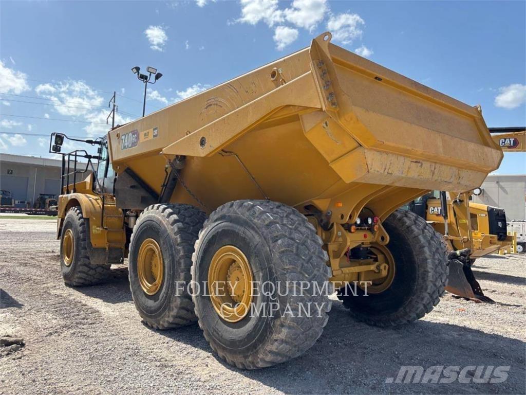 CAT 740GC-04 Terrængående lastbiler