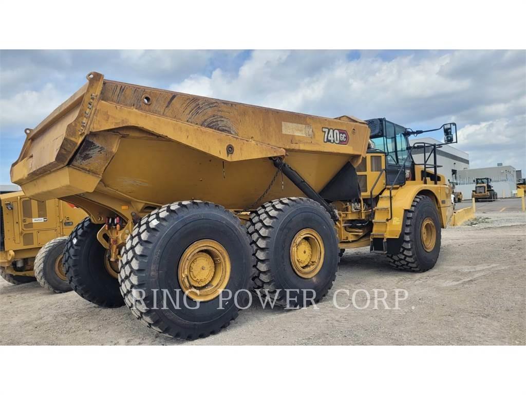 CAT 740GCTG Terrængående lastbiler