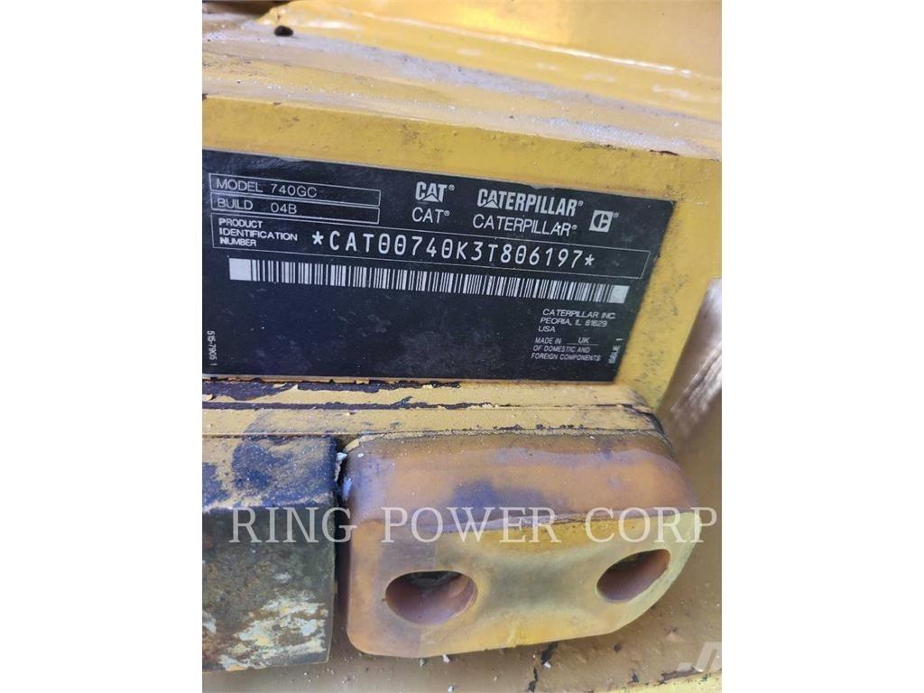 CAT 740GCTG Terrængående lastbiler