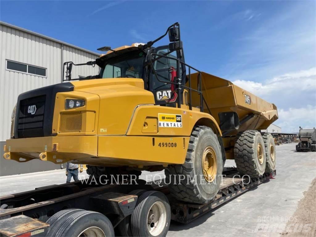 CAT 745 Terrængående lastbiler