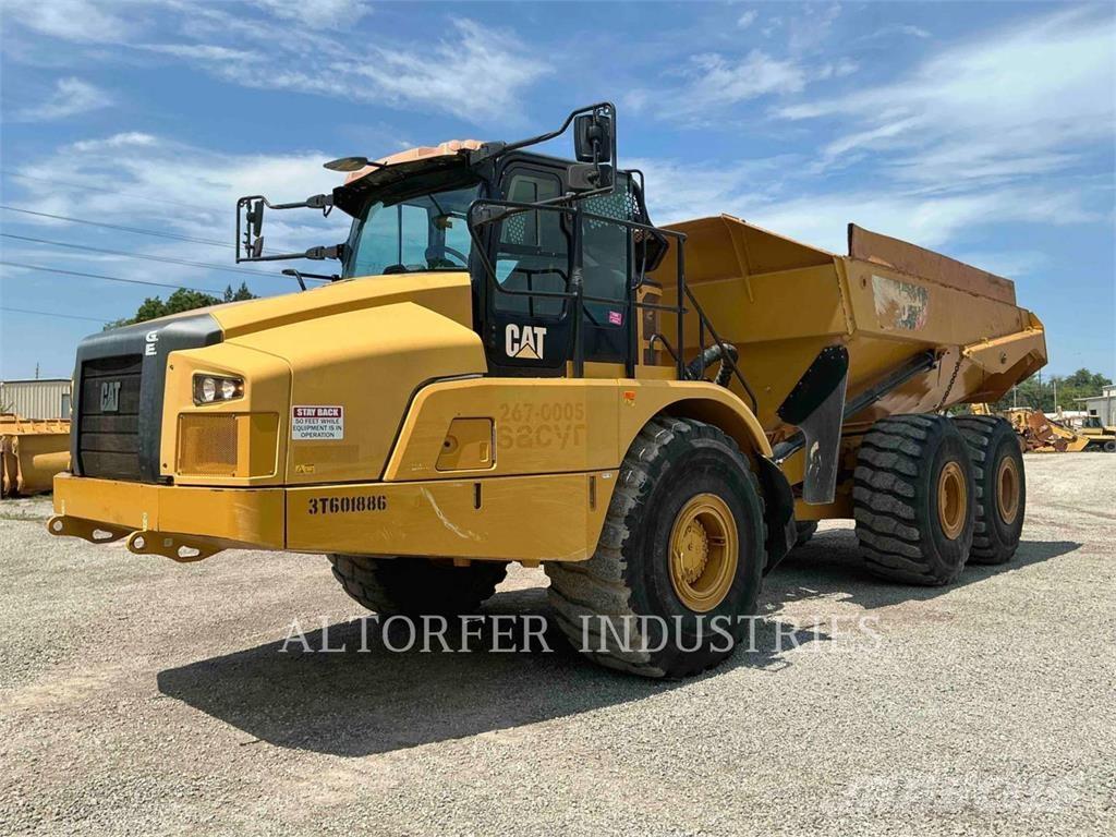 CAT 745 Terrængående lastbiler
