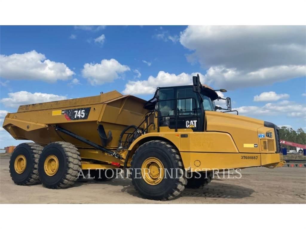 CAT 745 Terrængående lastbiler