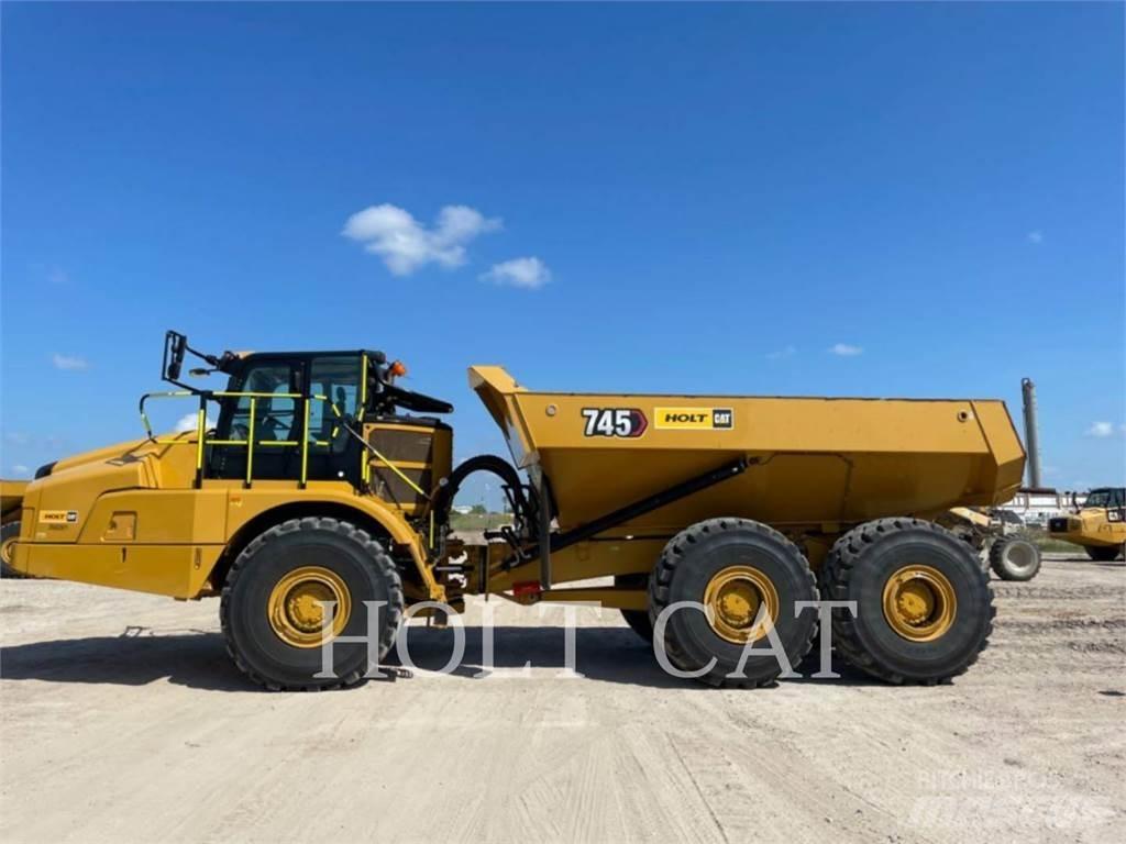 CAT 745 Terrængående lastbiler