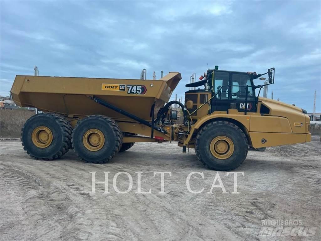CAT 745 Terrængående lastbiler