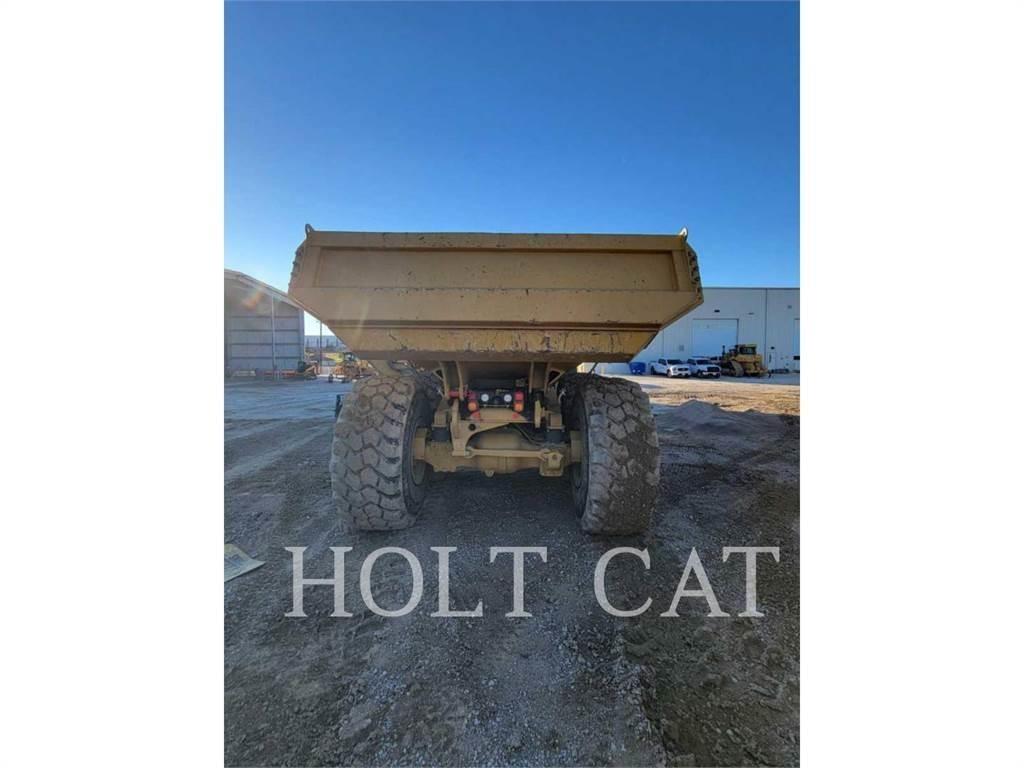 CAT 745 Terrængående lastbiler