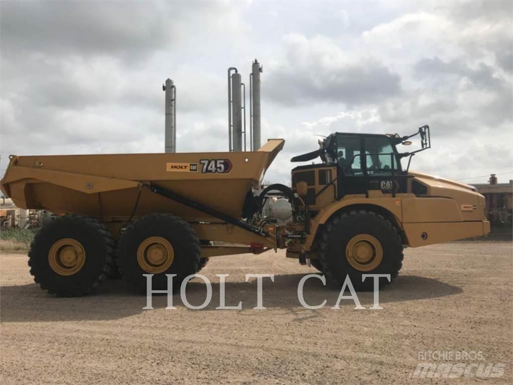 CAT 745 Terrængående lastbiler