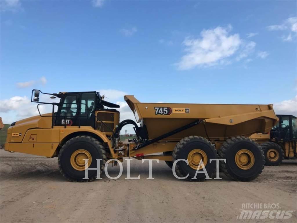 CAT 745 Terrængående lastbiler