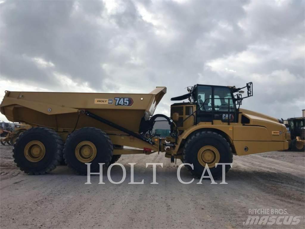 CAT 745 Terrængående lastbiler