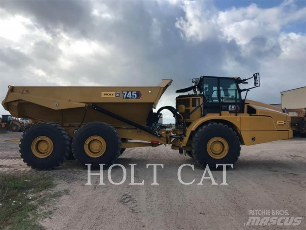 CAT 745 Terrængående lastbiler