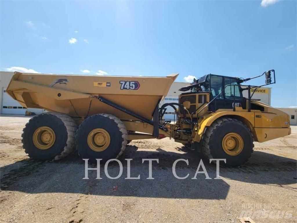 CAT 745 Terrængående lastbiler