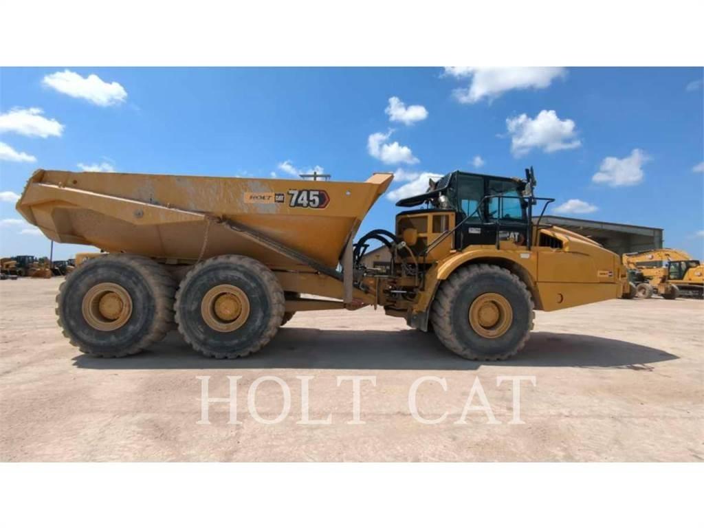 CAT 745 Terrængående lastbiler
