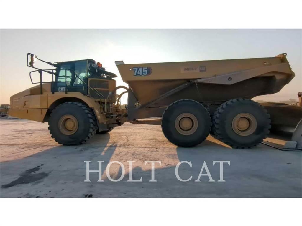 CAT 745 Terrængående lastbiler