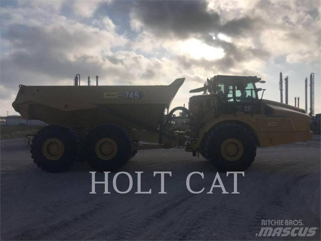 CAT 745 Terrængående lastbiler