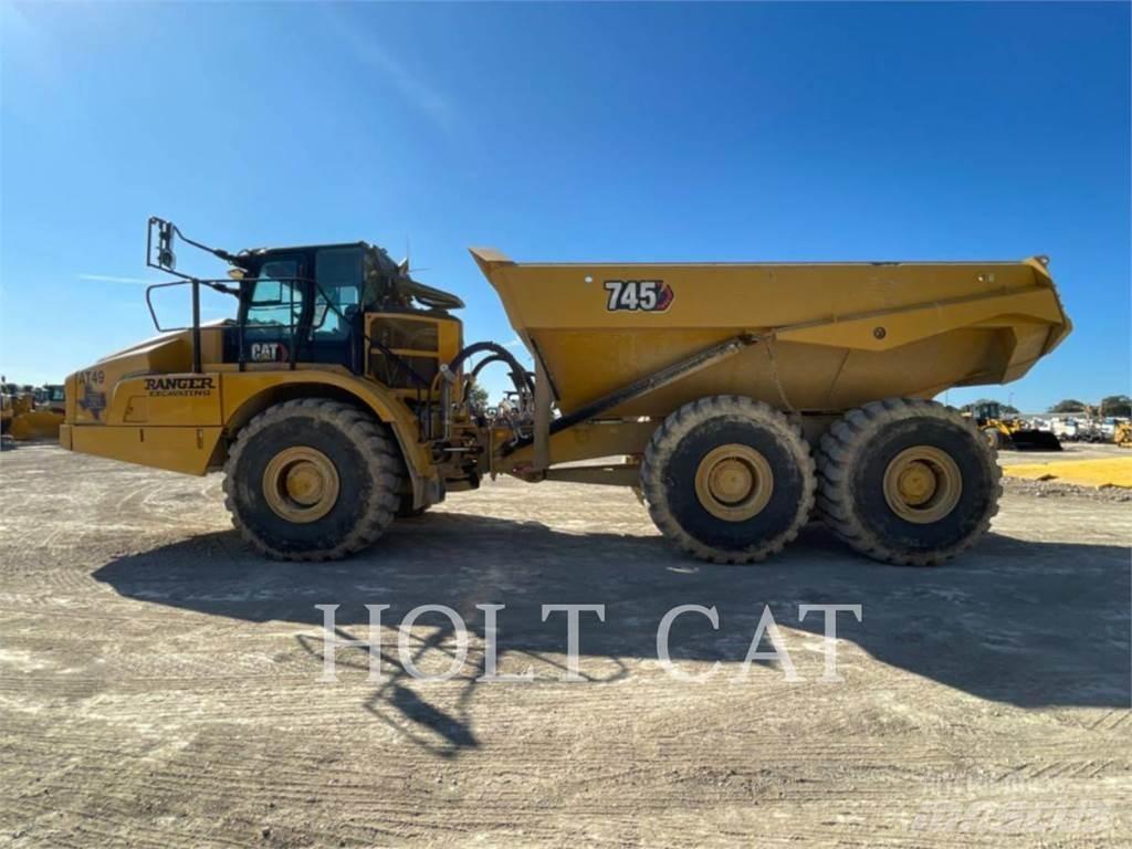 CAT 745 Terrængående lastbiler