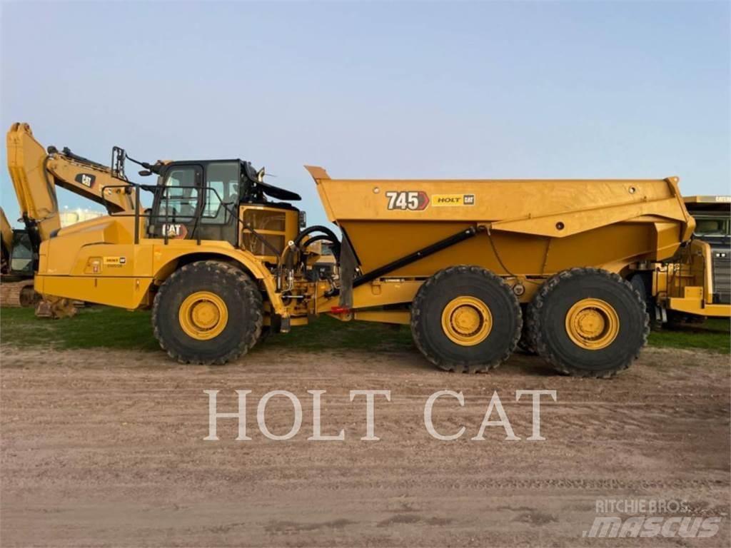 CAT 745 Terrængående lastbiler