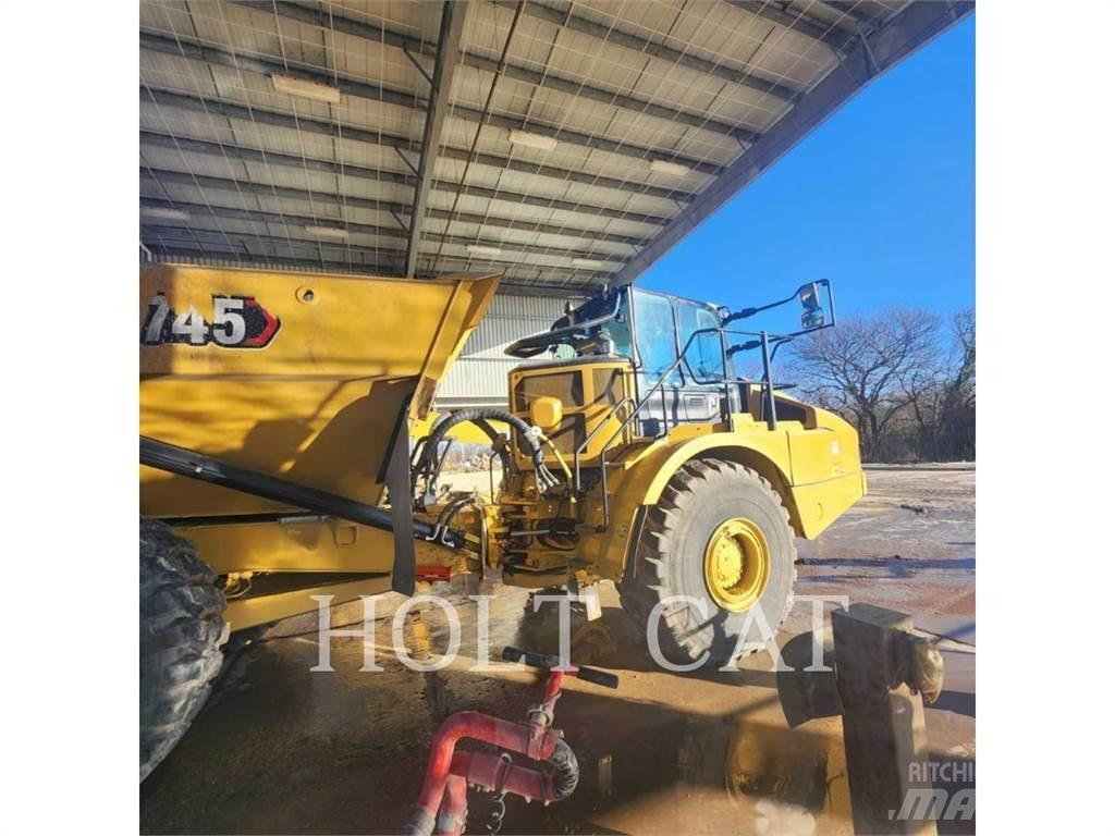 CAT 745 Terrængående lastbiler