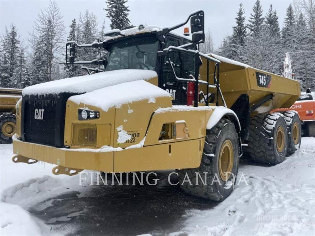 CAT 745 Terrængående lastbiler
