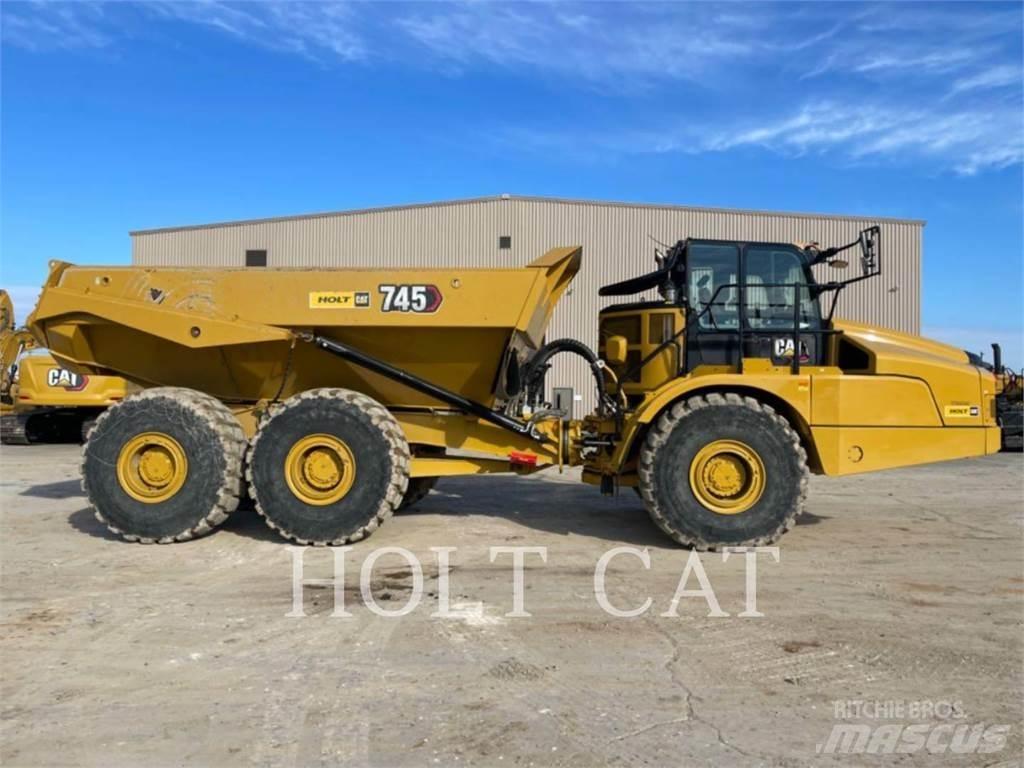 CAT 745 Terrængående lastbiler