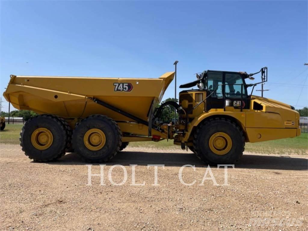 CAT 745 Terrængående lastbiler
