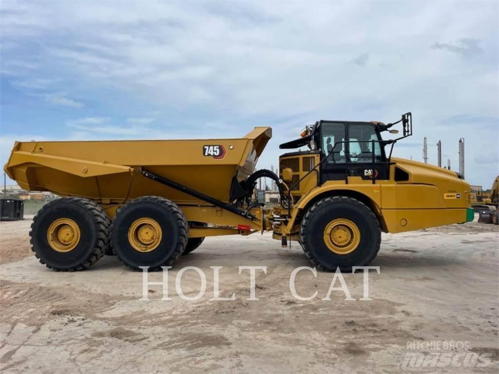 CAT 745 Terrængående lastbiler