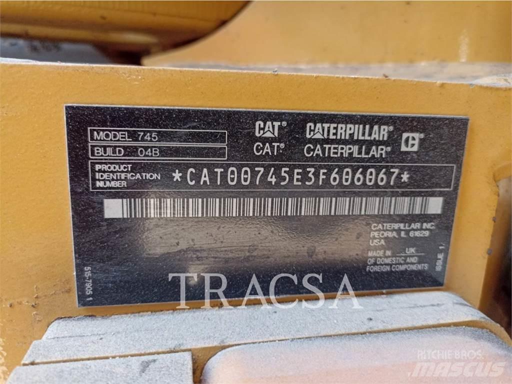 CAT 745 Terrængående lastbiler