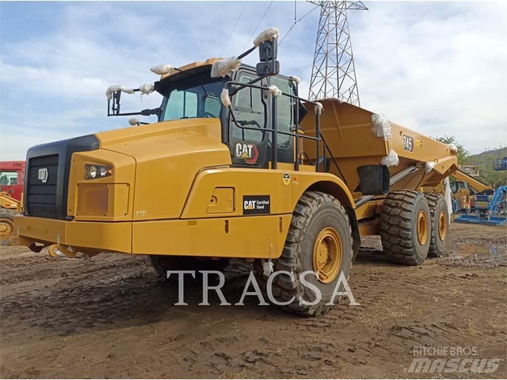 CAT 745 Terrængående lastbiler