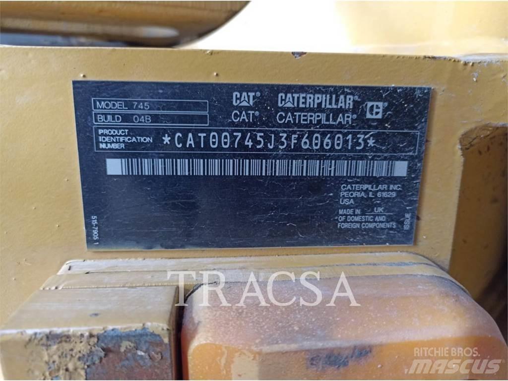 CAT 745 Terrængående lastbiler