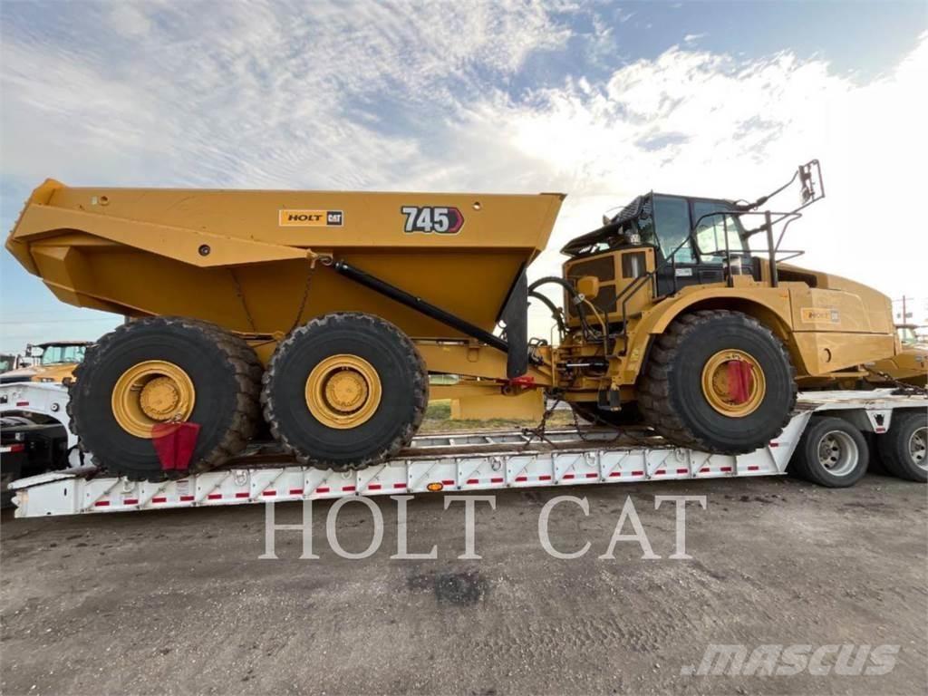 CAT 745 Terrængående lastbiler