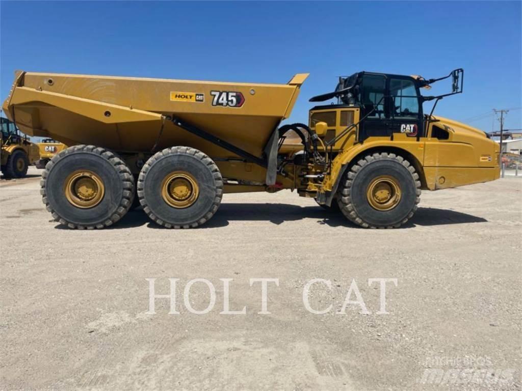 CAT 745 Terrængående lastbiler