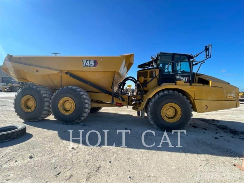 CAT 745 Terrængående lastbiler