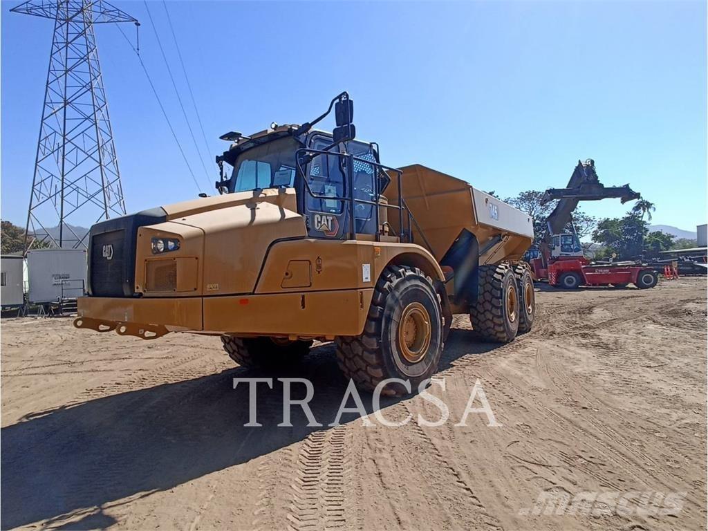 CAT 745 Terrængående lastbiler