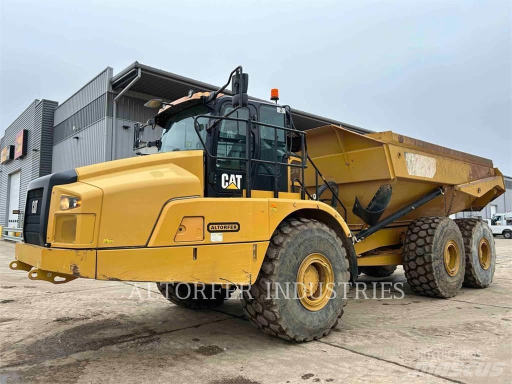 CAT 745 Terrængående lastbiler