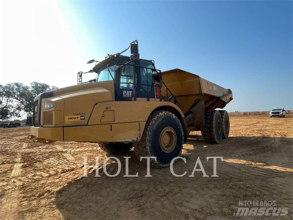 CAT 745-04 Terrængående lastbiler
