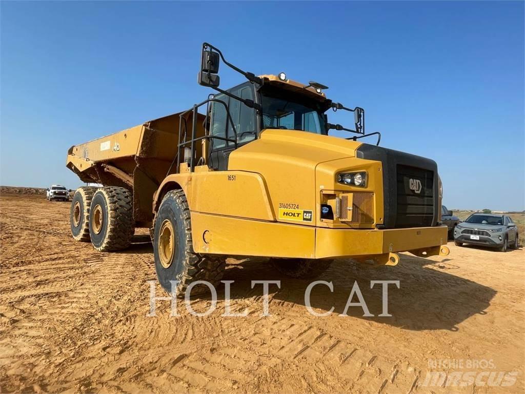 CAT 745-04 Terrængående lastbiler