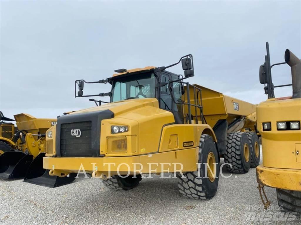 CAT 745-04 Terrængående lastbiler