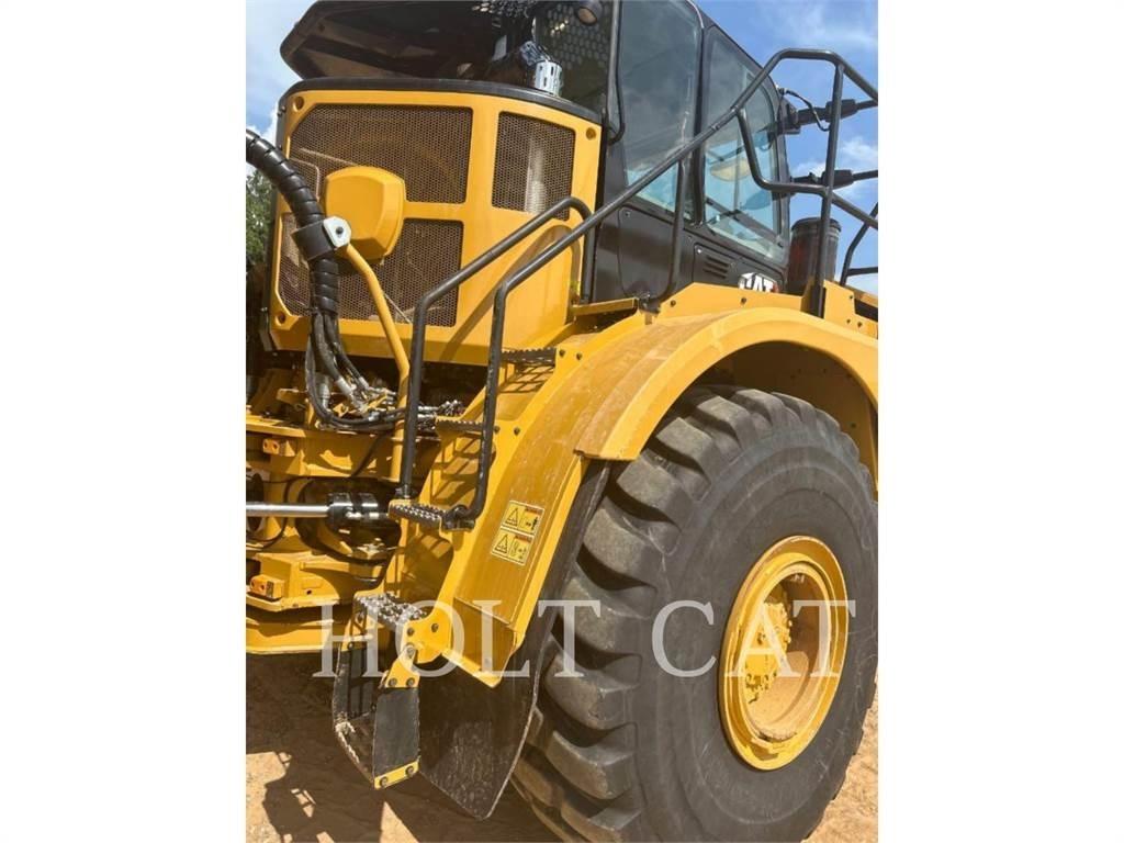 CAT 745-04 Terrængående lastbiler