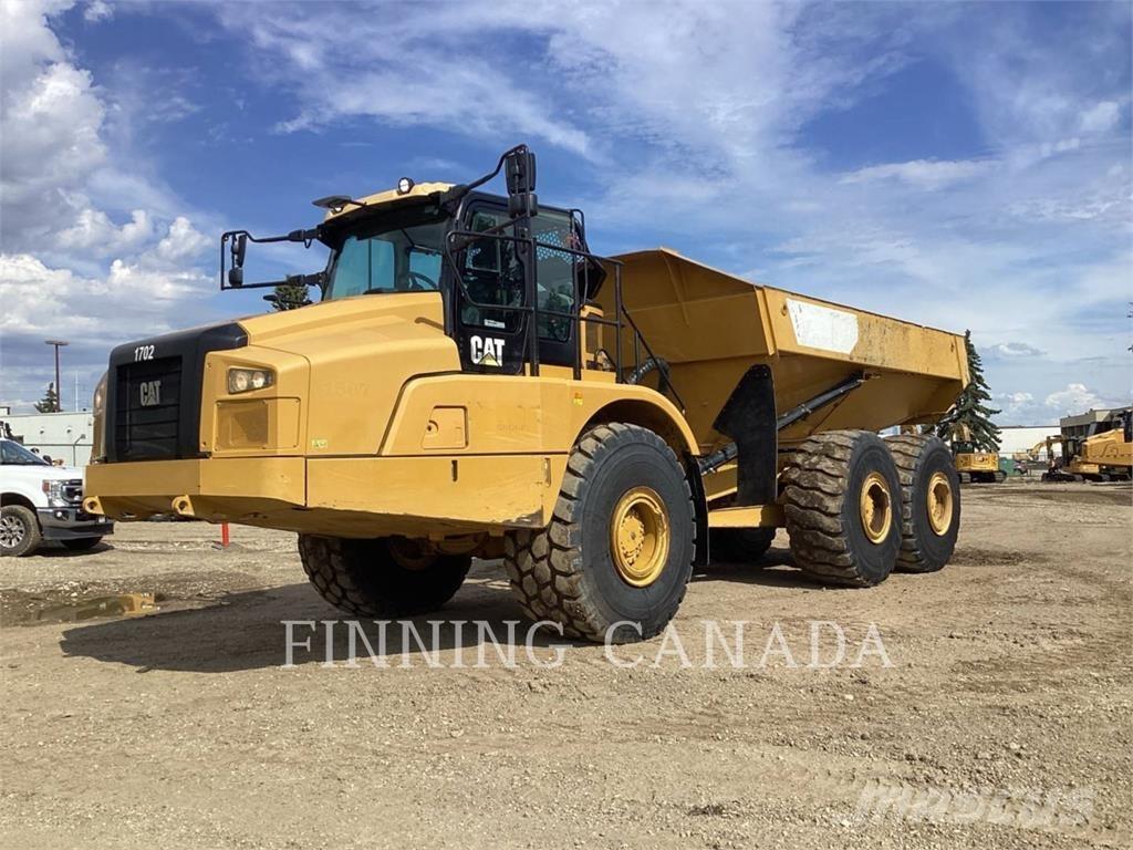 CAT 745-04 Terrængående lastbiler